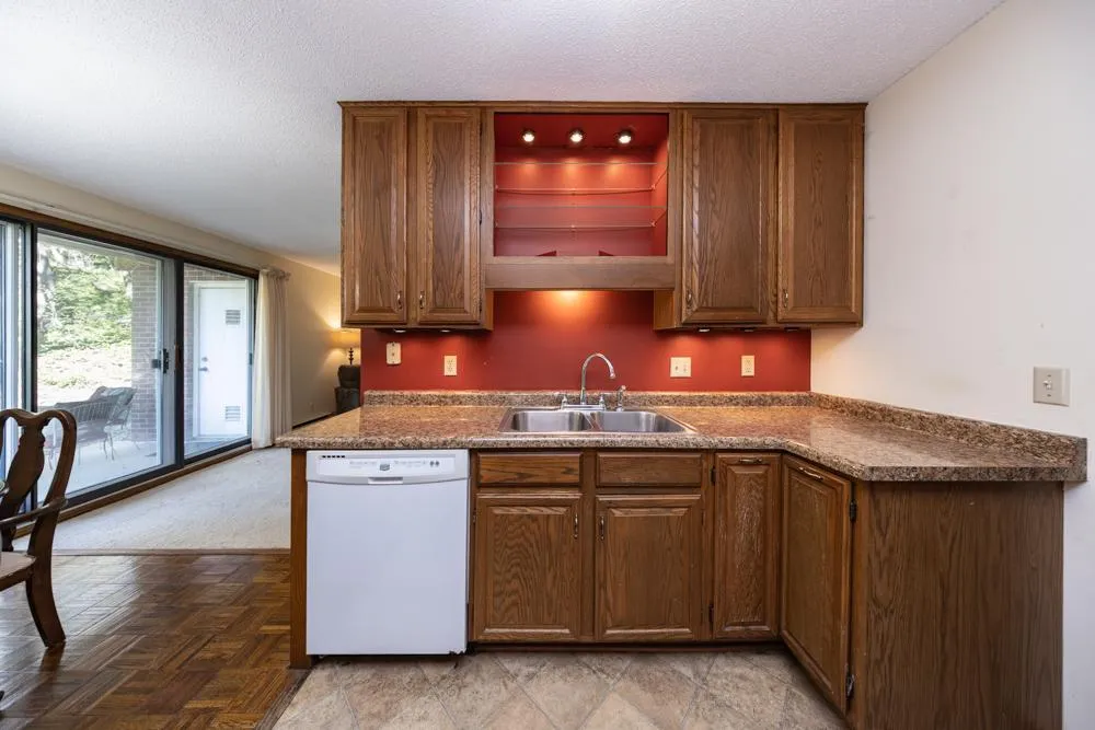 723 Larpenteur Avenue E #723A Maplewood, MN 55117