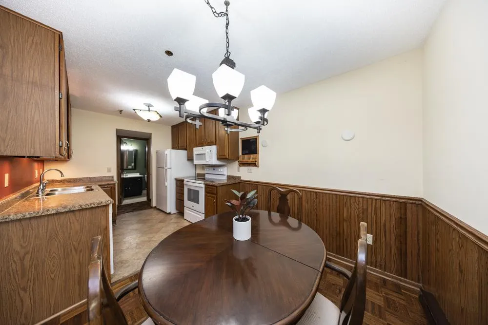 723 Larpenteur Avenue E #723A Maplewood, MN 55117