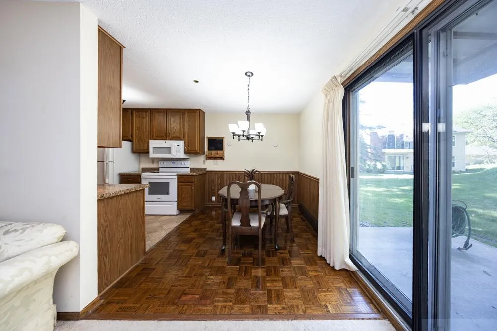 723 Larpenteur Avenue E #723A Maplewood, MN 55117