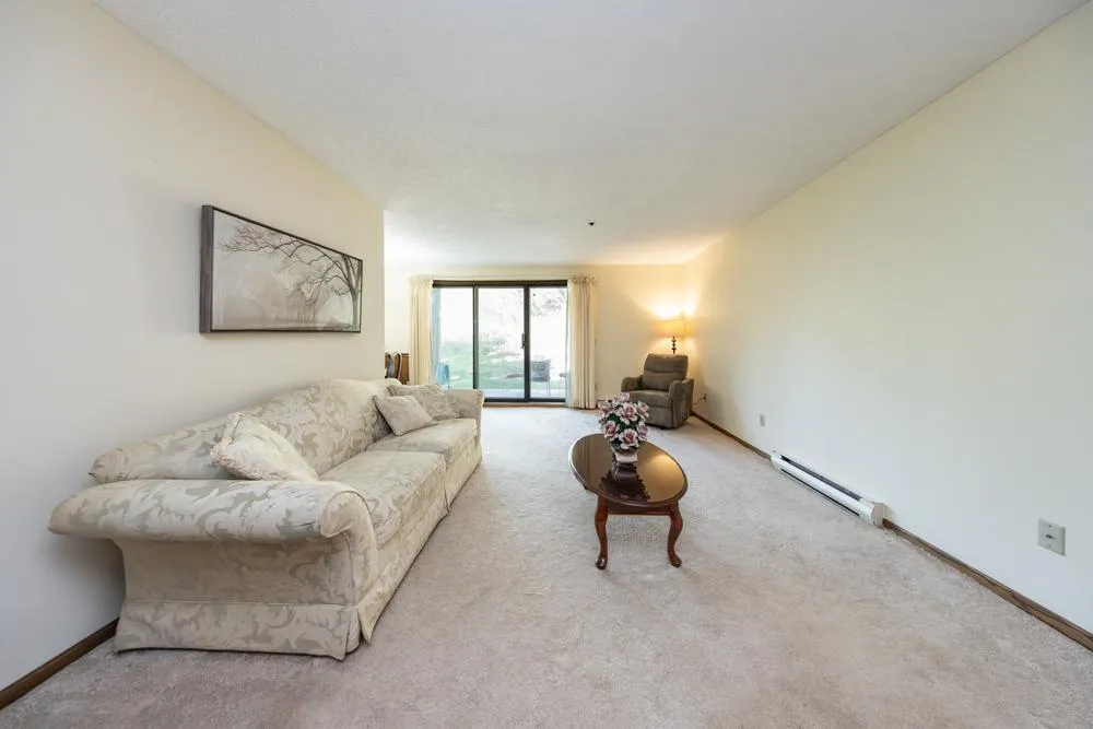 723 Larpenteur Avenue E #723A Maplewood, MN 55117