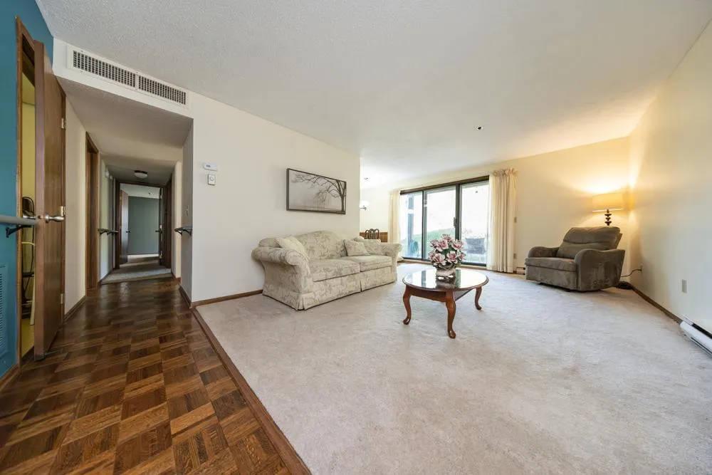 723 Larpenteur Avenue E #723A Maplewood, MN 55117