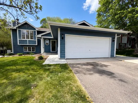 14734 Yosemite Avenue S