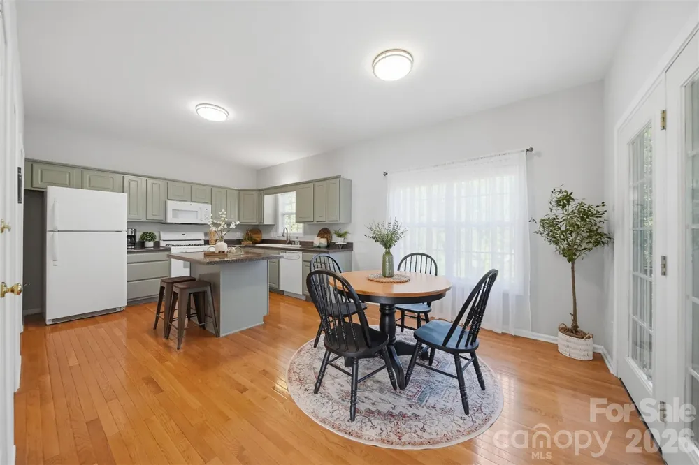 19 Heron Cove Loop #B Hickory, NC 28601