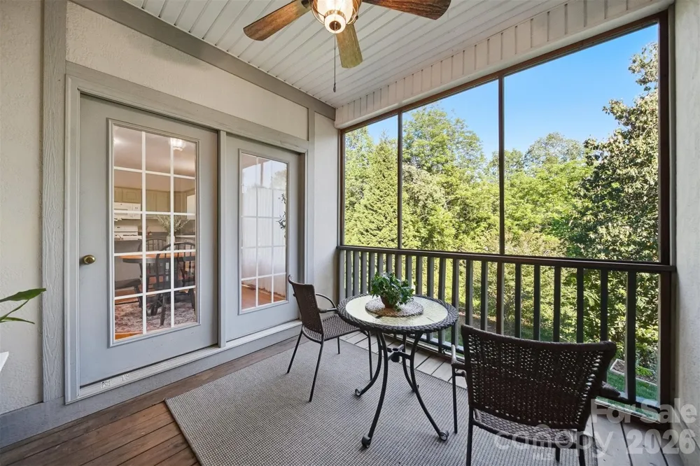 19 Heron Cove Loop #B Hickory, NC 28601