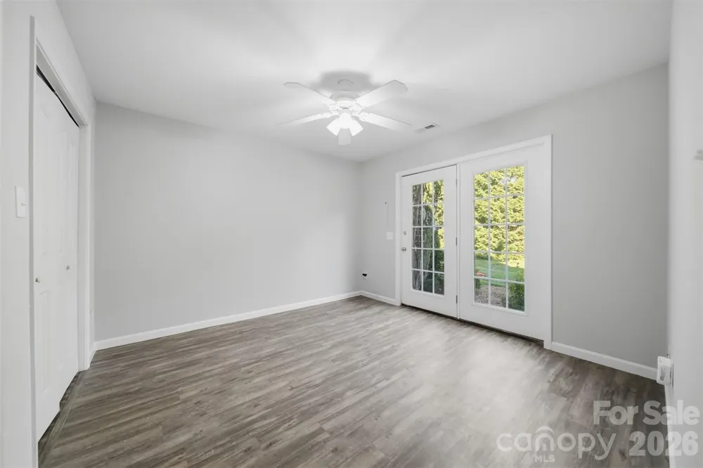 19 Heron Cove Loop #B Hickory, NC 28601