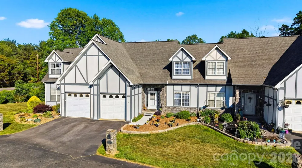 19 Heron Cove Loop #B Hickory, NC 28601
