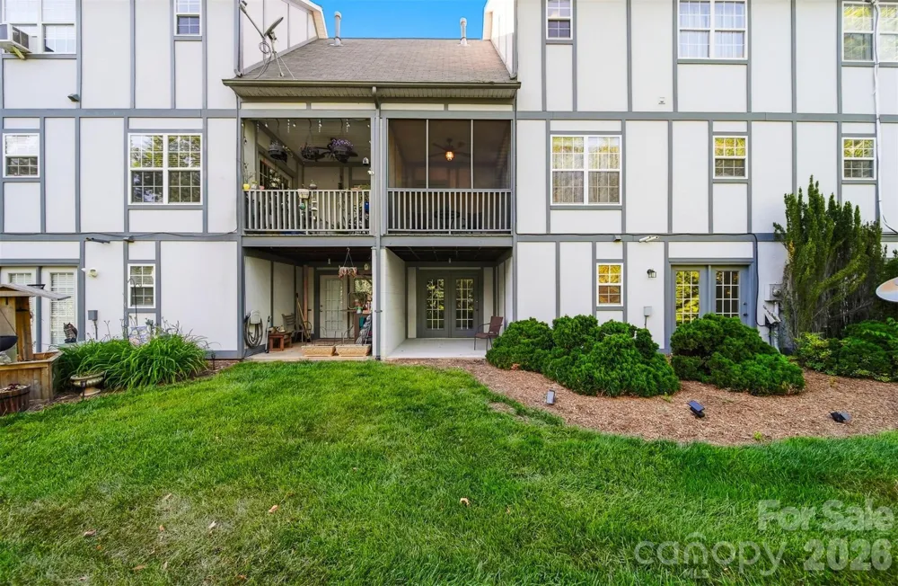 19 Heron Cove Loop #B Hickory, NC 28601