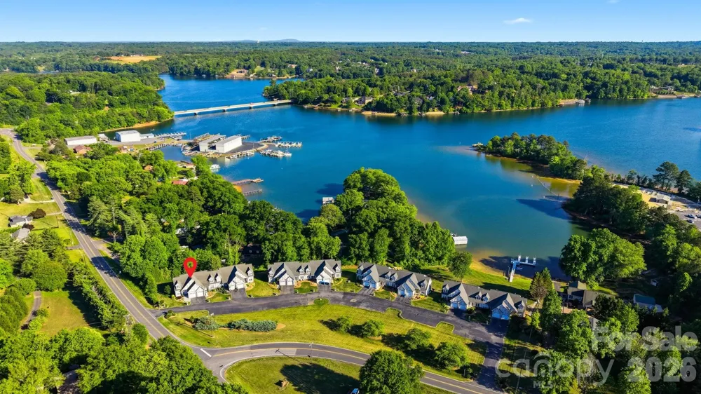 19 Heron Cove Loop #B Hickory, NC 28601