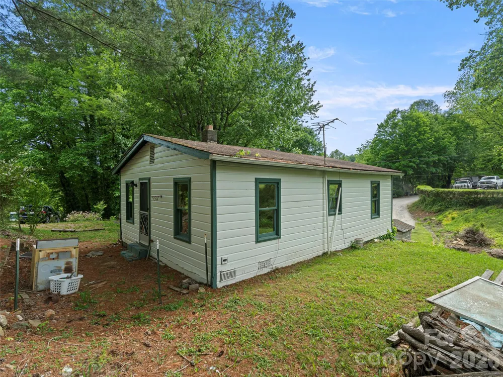 1669 Fisher Creek Road Sylva, NC 28779