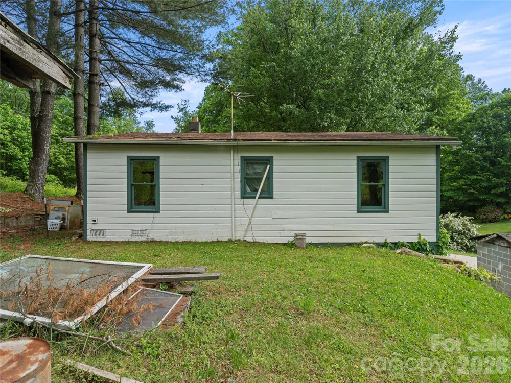 1669 Fisher Creek Road Sylva, NC 28779