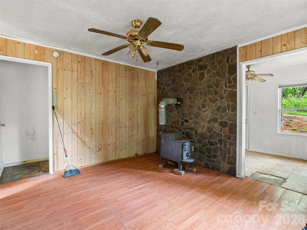 1669 Fisher Creek Road Sylva, NC 28779