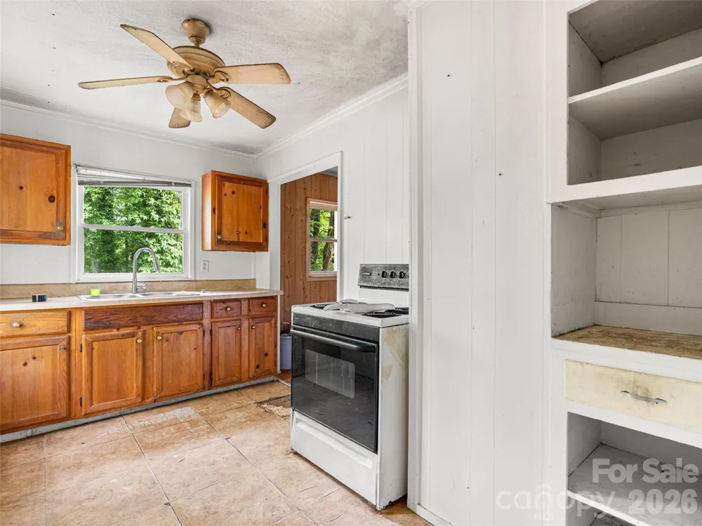 1669 Fisher Creek Road Sylva, NC 28779