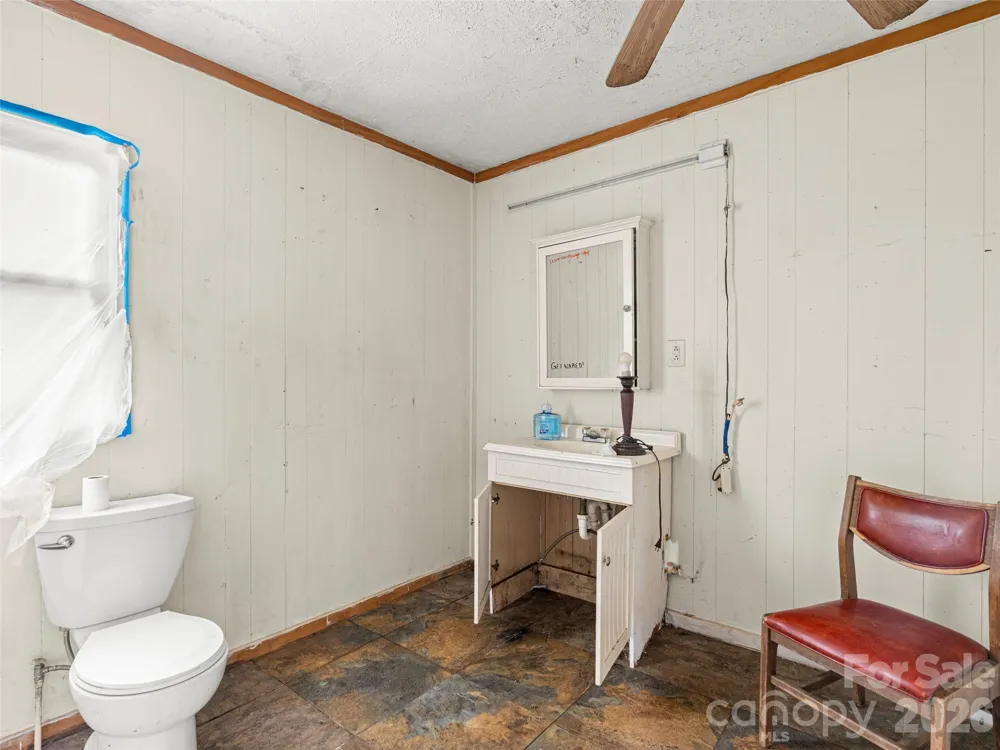 1669 Fisher Creek Road Sylva, NC 28779