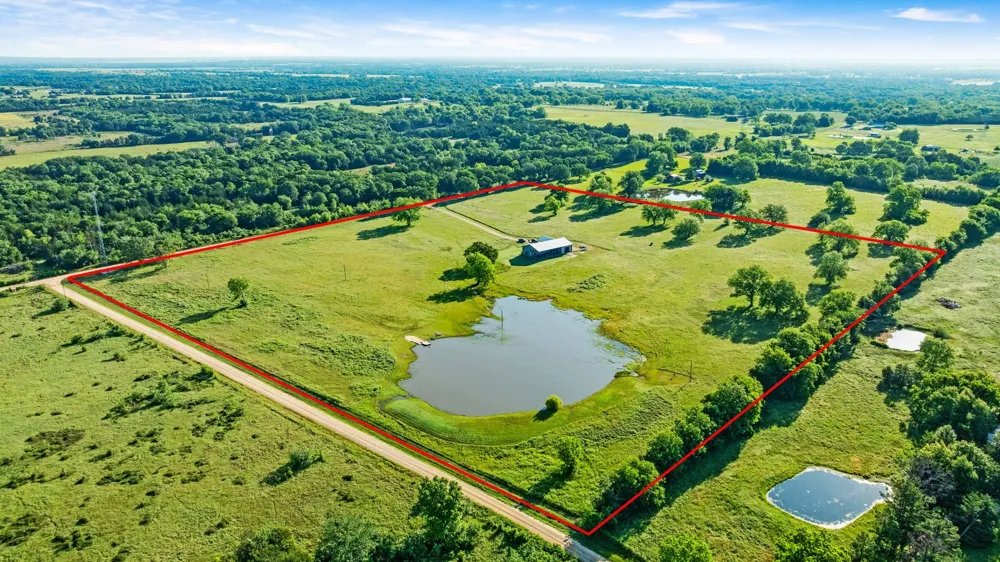 962 County Road 14630 Pattonville, TX 75468