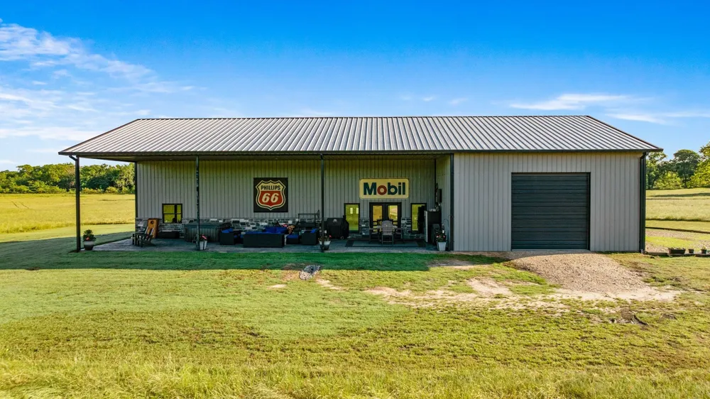 962 County Road 14630 Pattonville, TX 75468