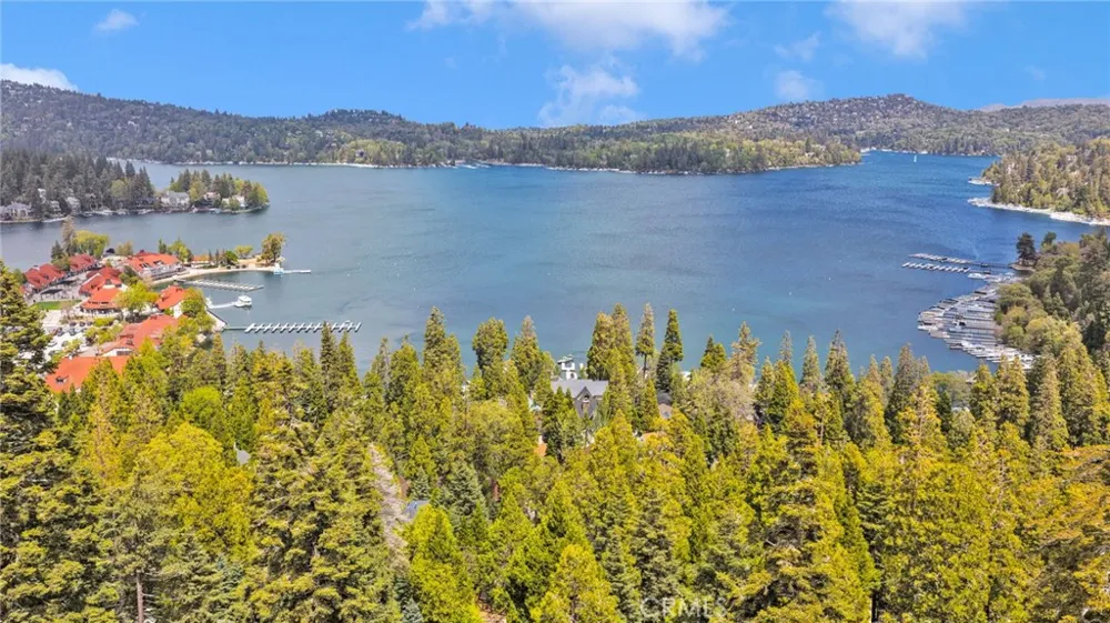 325 Mittry Lake Arrowhead, CA 92352