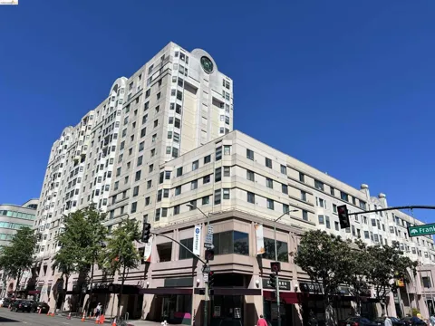 988 Franklin Street #1111