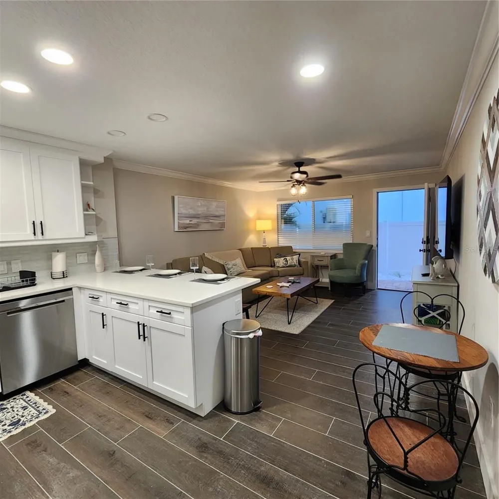 8535 BLIND PASS DRIVE #103 Treasure Island, FL 33706