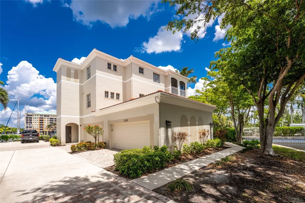 3485 SUNSET KEY CIRCLE #101 Punta Gorda, FL 33955