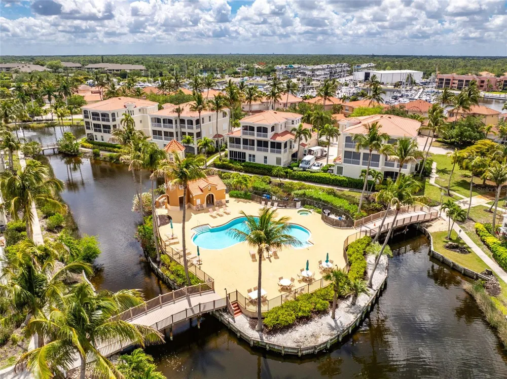 3485 SUNSET KEY CIRCLE #101 Punta Gorda, FL 33955