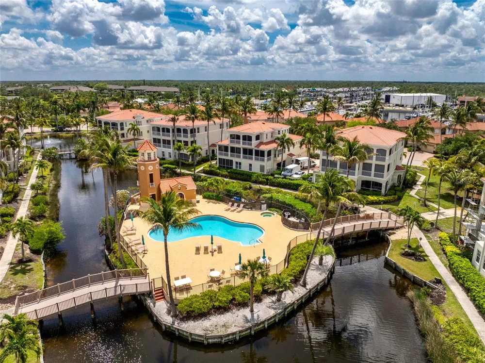3485 SUNSET KEY CIRCLE #101 Punta Gorda, FL 33955