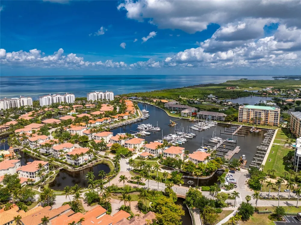 3485 SUNSET KEY CIRCLE #101 Punta Gorda, FL 33955
