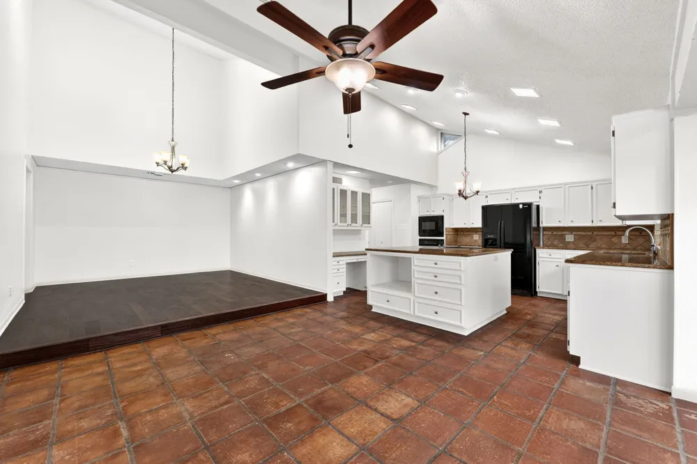 1301 Mill Creek Drive Salado, TX 76571
