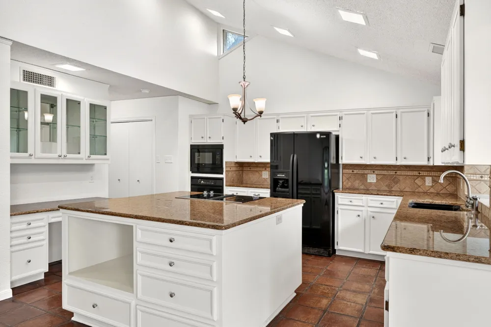 1301 Mill Creek Drive Salado, TX 76571