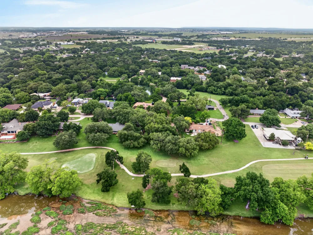 1301 Mill Creek Drive Salado, TX 76571