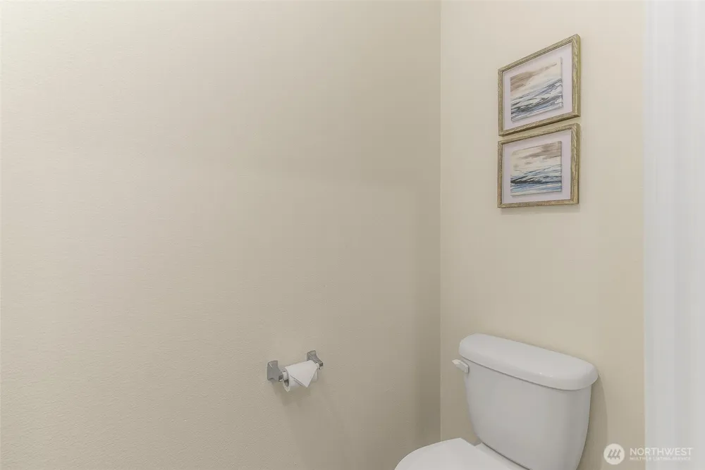 1228 W 16TH AVENUE La Center, WA 98629