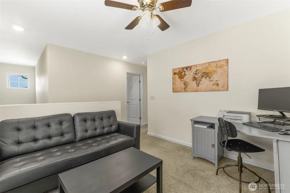 1228 W 16TH AVENUE La Center, WA 98629