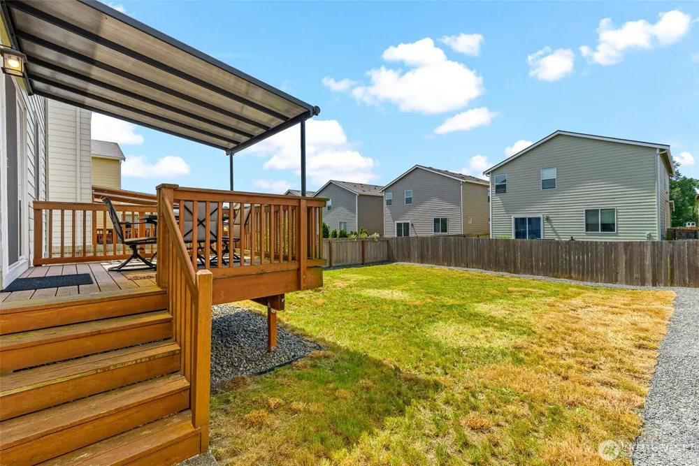 1228 W 16TH AVENUE La Center, WA 98629
