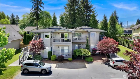 1389 Bayview Court #202