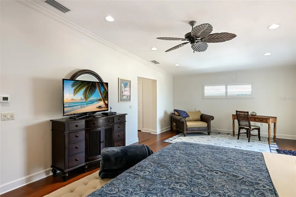 109 6TH STREET #A Bradenton Beach, FL 34217