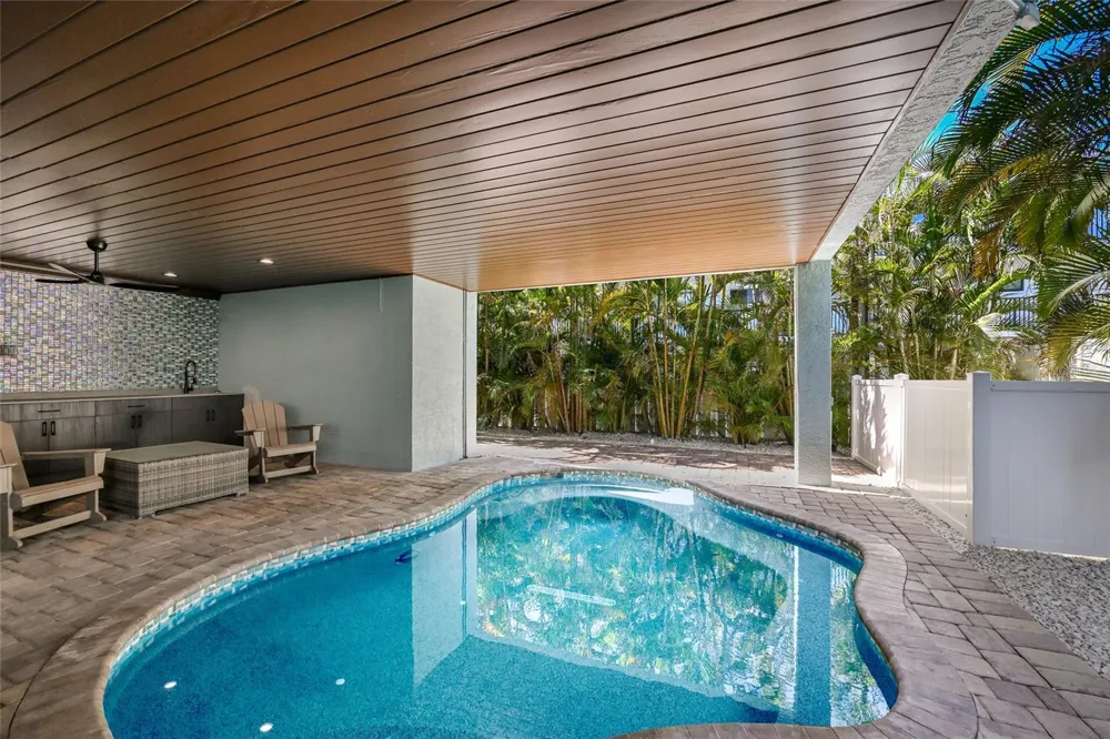 109 6TH STREET #A Bradenton Beach, FL 34217