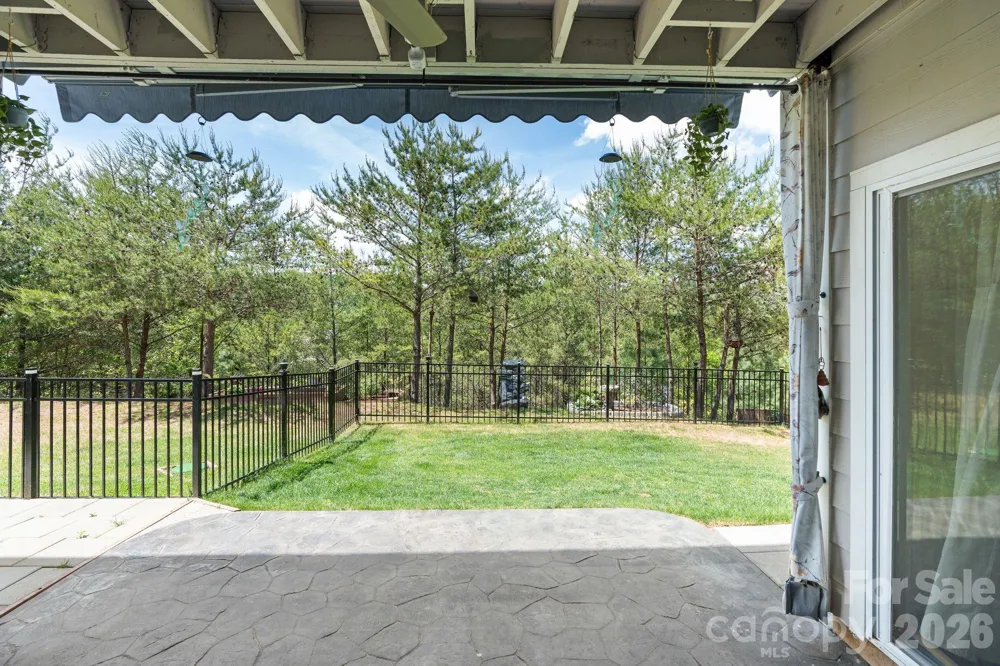 34 Rose Creek Road Leicester, NC 28748