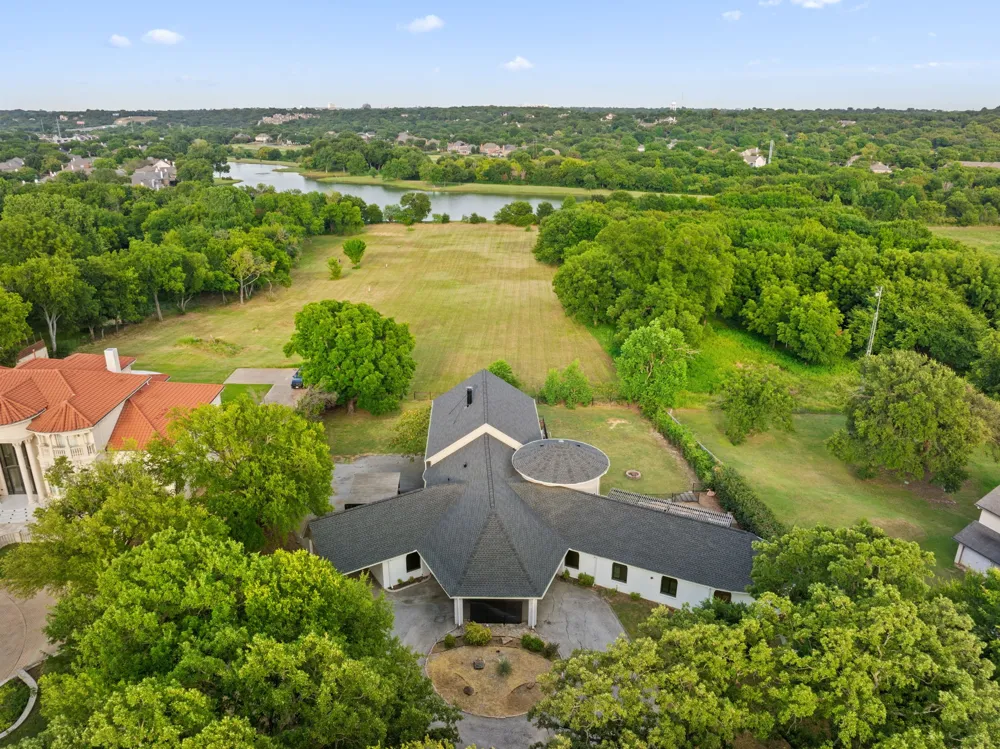 8542 Meadowbrook Drive Fort Worth, TX 76120