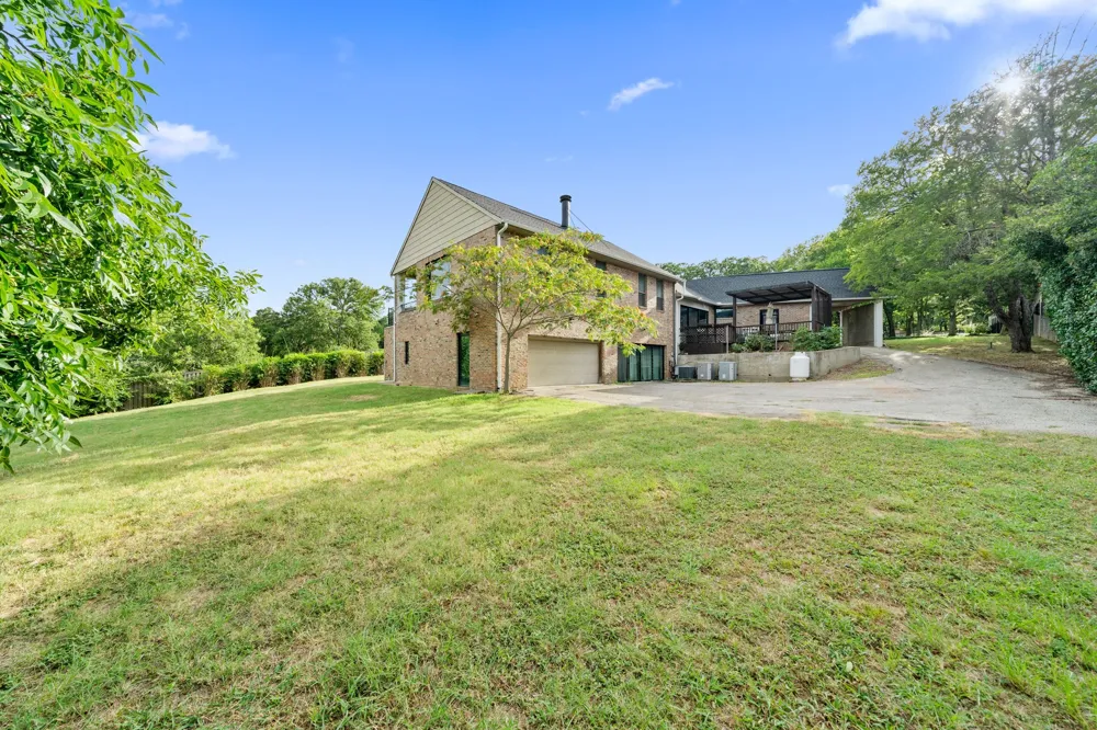 8542 Meadowbrook Drive Fort Worth, TX 76120