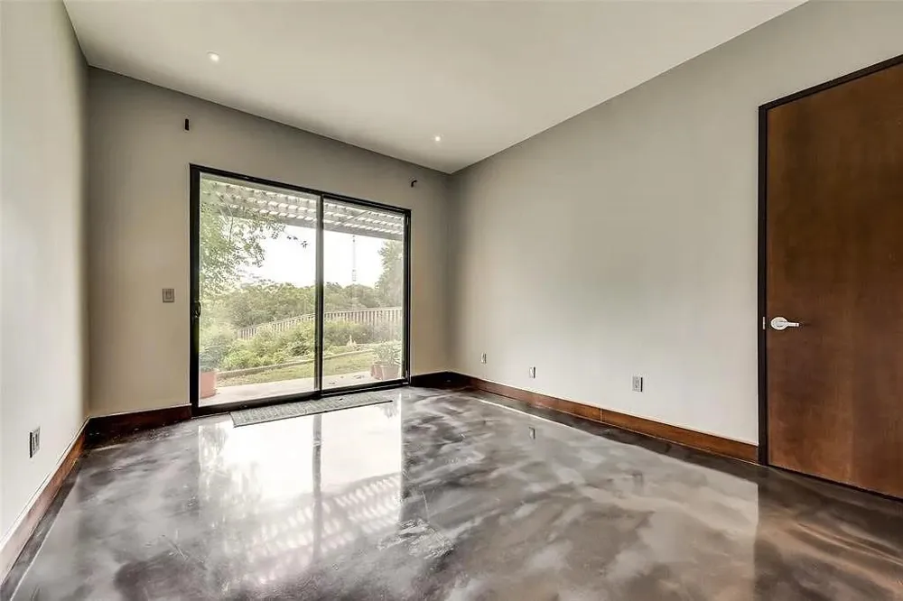 8542 Meadowbrook Drive Fort Worth, TX 76120