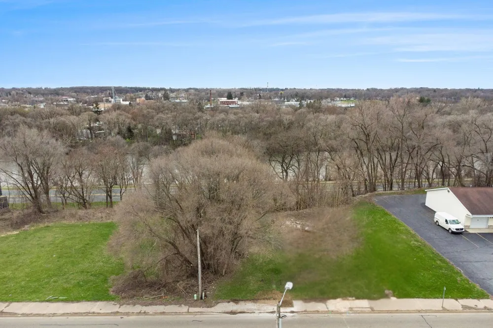 695 W Michigan Avenue W Battle Creek, MI 49037
