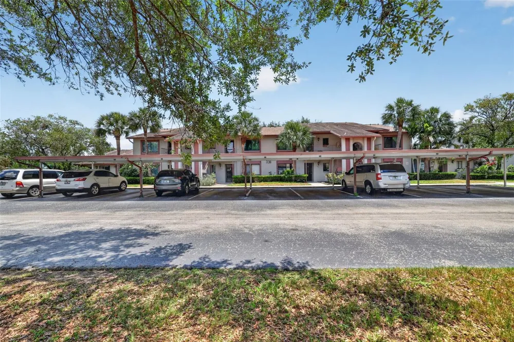731 83RD AVENUE #105 St Petersburg, FL 33702