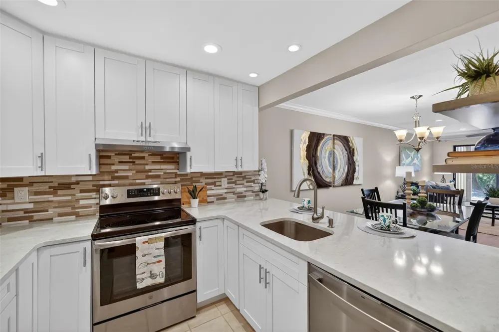 731 83RD AVENUE #105 St Petersburg, FL 33702