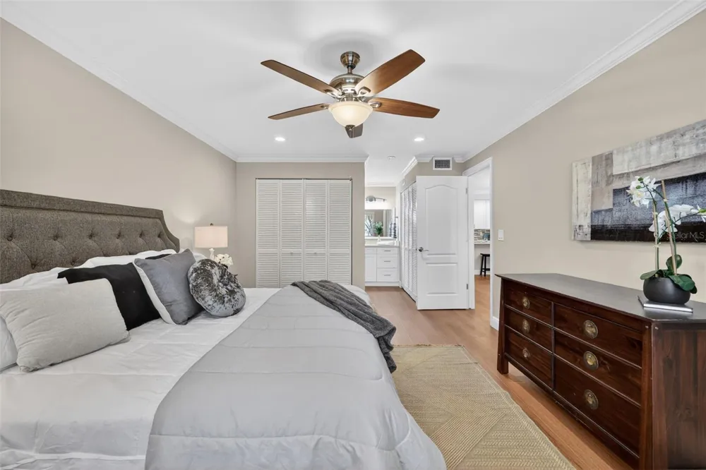 731 83RD AVENUE #105 St Petersburg, FL 33702