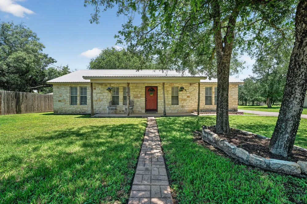 629 Birch Lane Cottonwood Shores, TX 78657