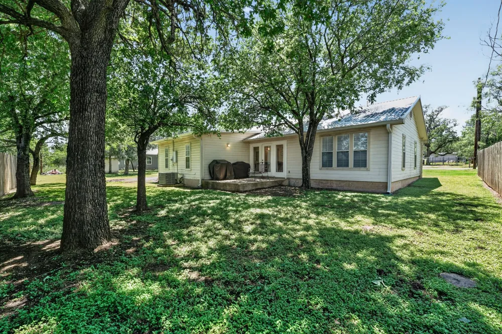 629 Birch Lane Cottonwood Shores, TX 78657