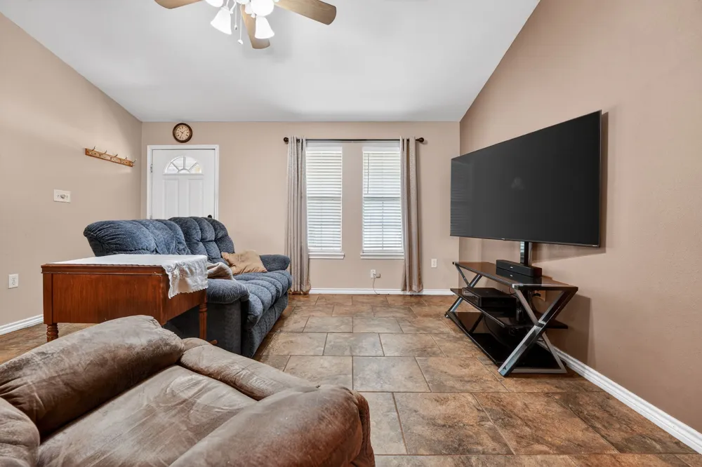 629 Birch Lane Cottonwood Shores, TX 78657