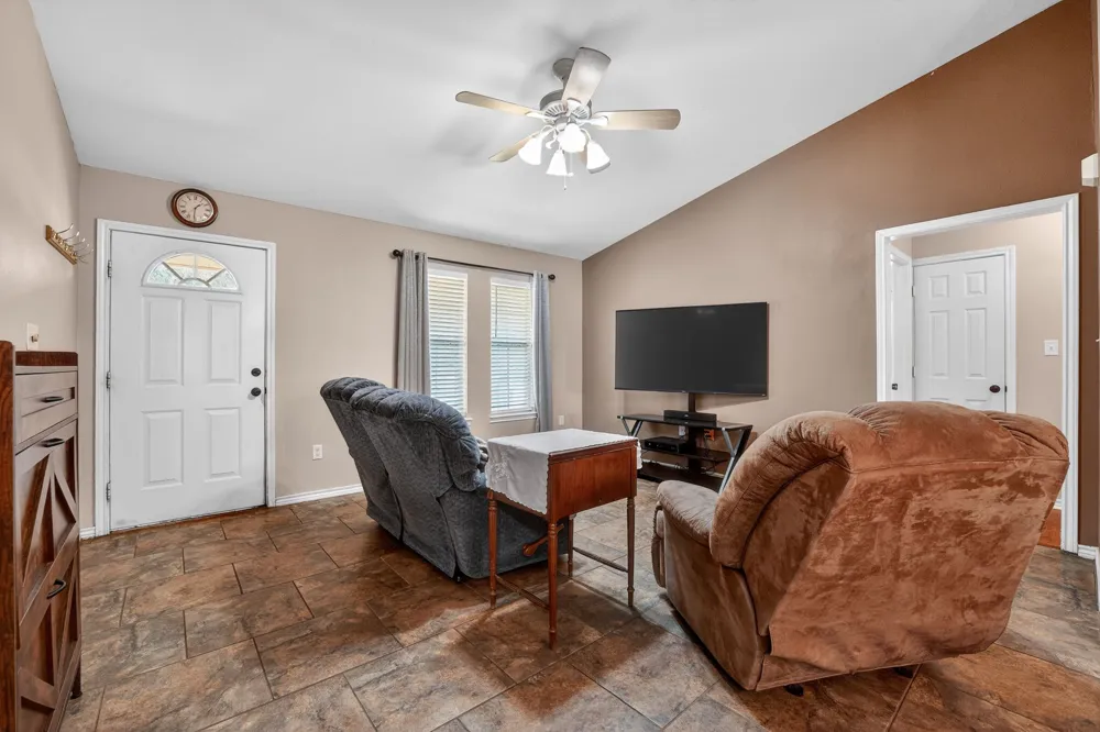 629 Birch Lane Cottonwood Shores, TX 78657