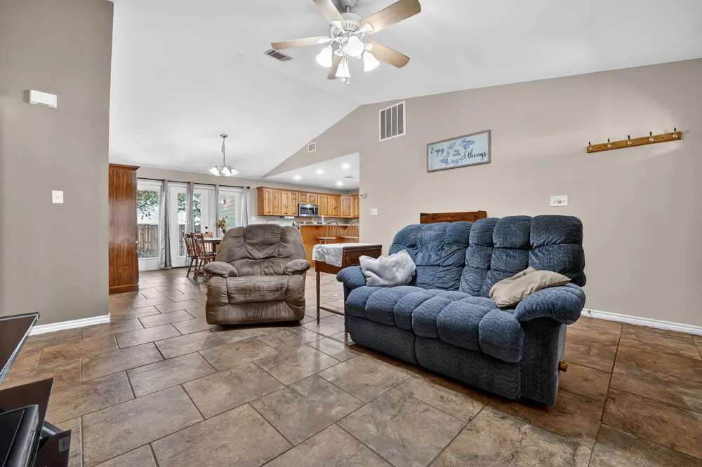 629 Birch Lane Cottonwood Shores, TX 78657