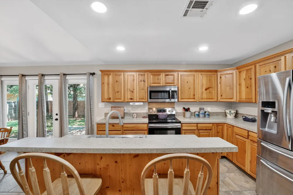 629 Birch Lane Cottonwood Shores, TX 78657
