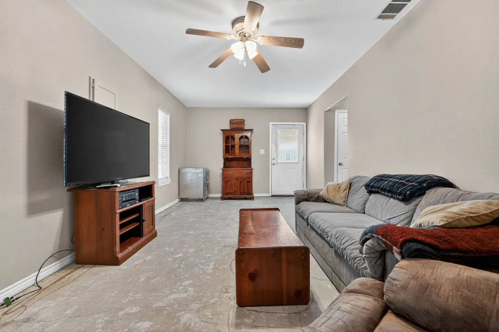 629 Birch Lane Cottonwood Shores, TX 78657